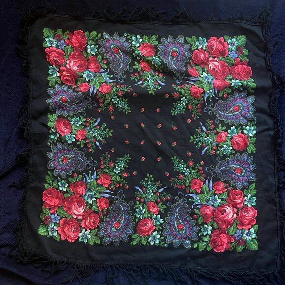 Bohemian Large Ukrainian Scarf/Wrap/Shall - beautiful floral pattern - Picture 6 of 14